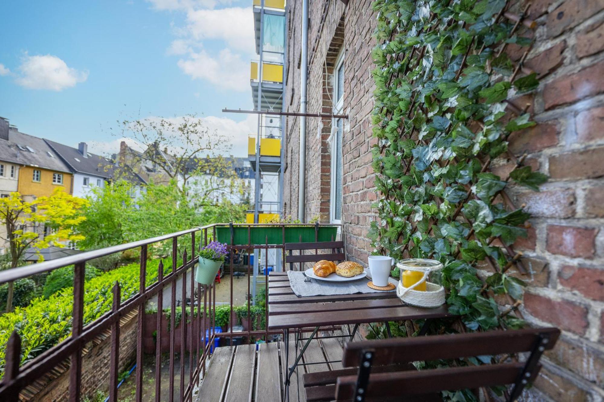 Suedstadt-Oase 1 Komfort Mit 2 Sz Und Balkon Koblenz  Kültér fotó